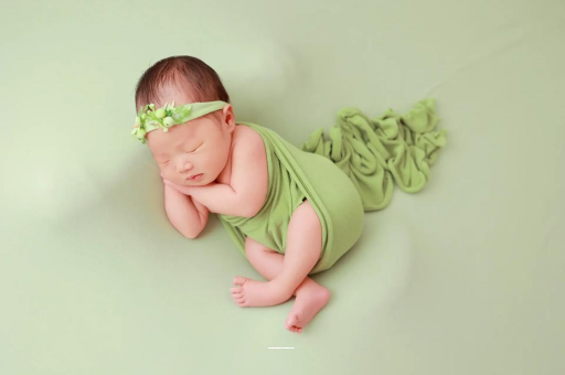 宜宾宝宝拍嗝吐奶